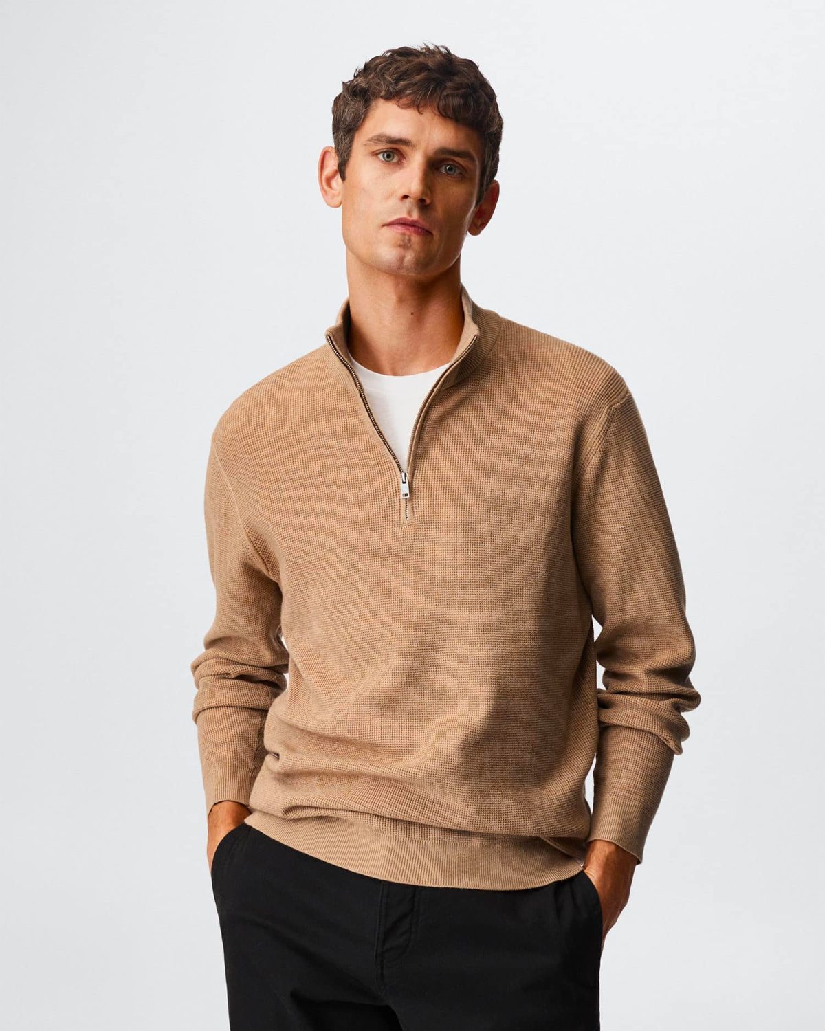 Cotton-sweater-with-neck-zipper1.jpg